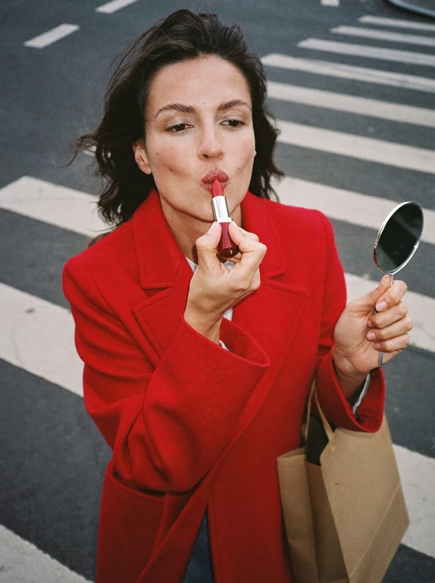 GAMINE lipstick at the crosswalk